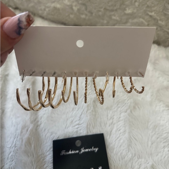 Sixteen Pairs of Earrings - Picture 2 of 3